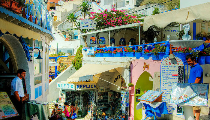 أهم المحلات التجارية والسياحية في جزيرة سانتوريني-اليونان