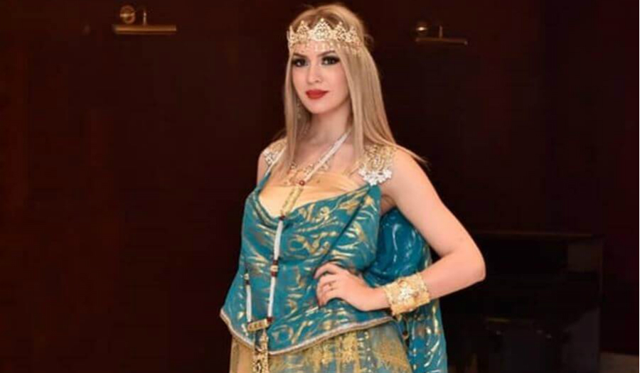 فازت الجزائرية "سمارة يحيى" بلقب ملكة جمال العرب لعام 2019.