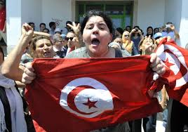 غتيال المعارض محمد البراهمي في تونس امام منزله