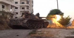 دبابة سورية تقصف