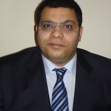 مصطفى اللباد
