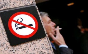 التتدخين في الاماكن العامة