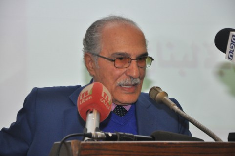 الدكتور حسين يتيم