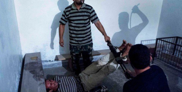 التعذيب في سجون السورية