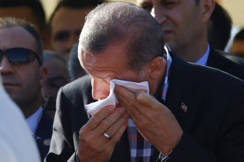 اردوغان يبكي