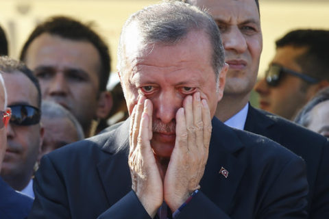اردوغان يبكي