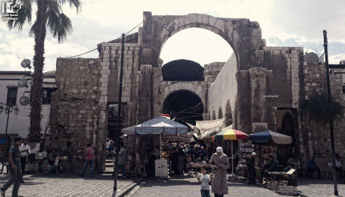 مدخل سوق مدحت باشا في دمشق القديمة.
