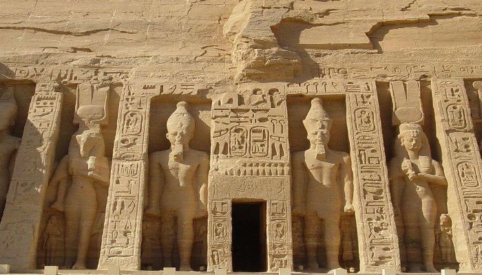 معبد أبو سمبل حالياً في مصر