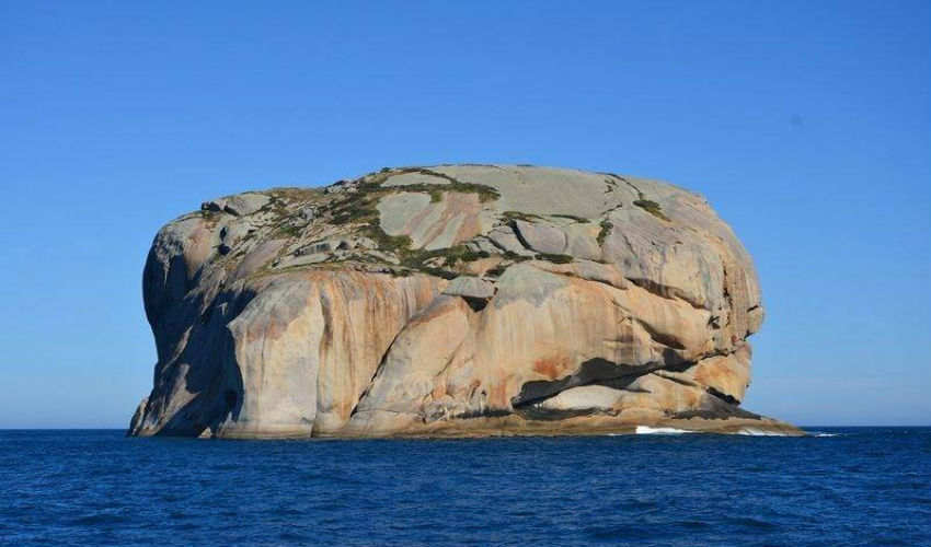 صخرة الجمجمة-أستراليا