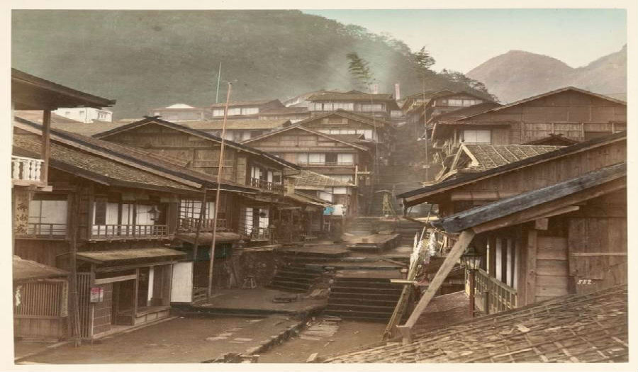بلدة يابانية قديمة