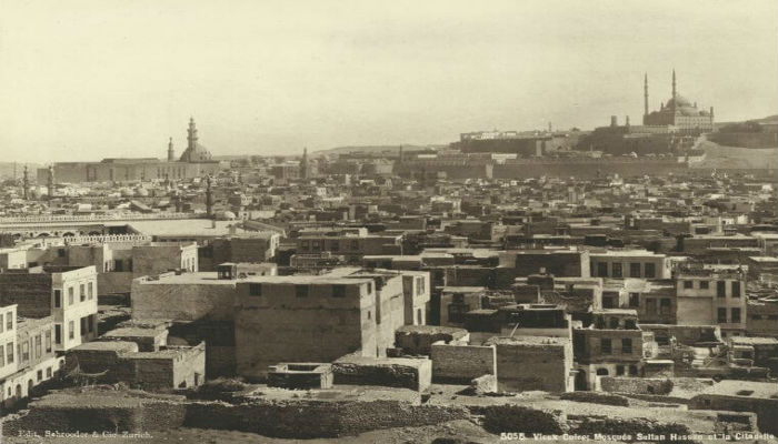 قلعة صلاح الدين الأيوبي ومدافن المماليك عام 1870 في القاهرة