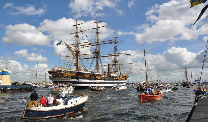مهرجان السفن في أمستردام في بحر الشمال