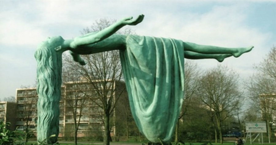 تمثال «عذراء أبيلدورن» الذي تحدى الجاذبية