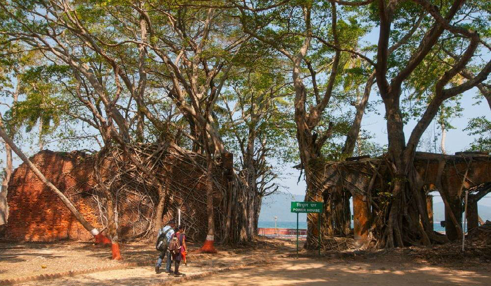 السجن البريطاني القديم على جزيرة روس في خليج البنغال