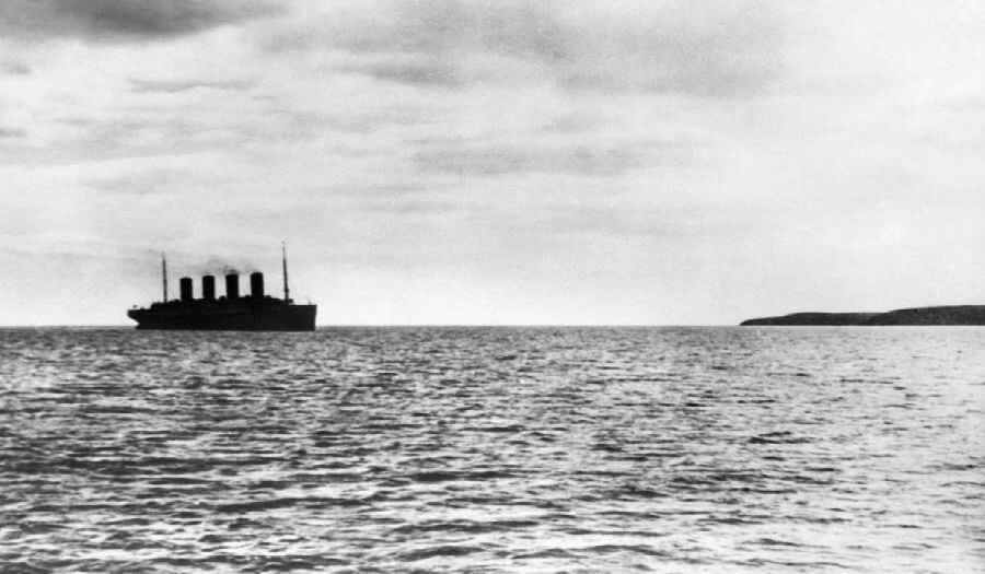 مغادرة سفينة التايتانيك ميناء ساوثهامبتون في 10/4/1912