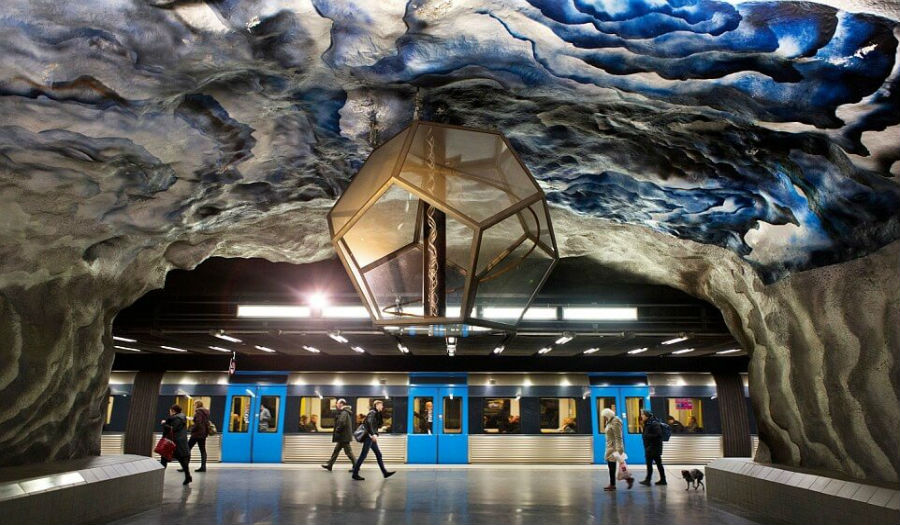 أطول معرض فني في مترو «ستوكهولم» في السويد تحت الأرض