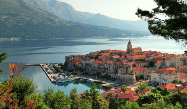 «كوركولا تاون-كرواتيا» تعتبر هذه المدينة سر كرواتيا الأفضل نظراً لصغر حجمها.