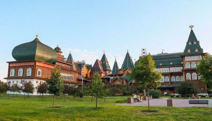 قصر «كولومينسكوي» الخشبي في موسكو من الخارج