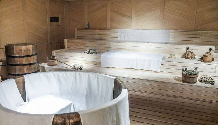 حمام داخل قصر «كولومينسكوي» الخشبي في موسكو