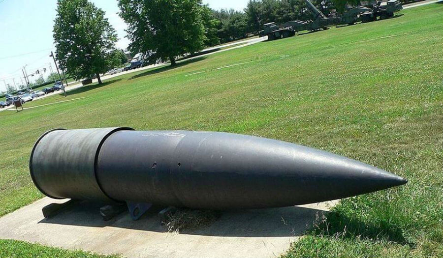 صاروخ من صواريخ مدفع "غوستاف" الثقيل.
