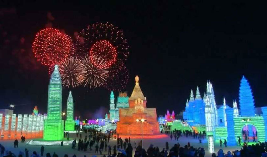 مهرجان "هاربين" للثلوج والجليد في الصين.