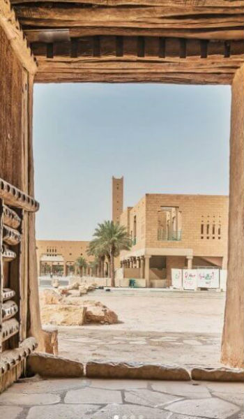 صورة لقصر المصمك في السعودية، بعدسة المصوّر "Antoine Collas".