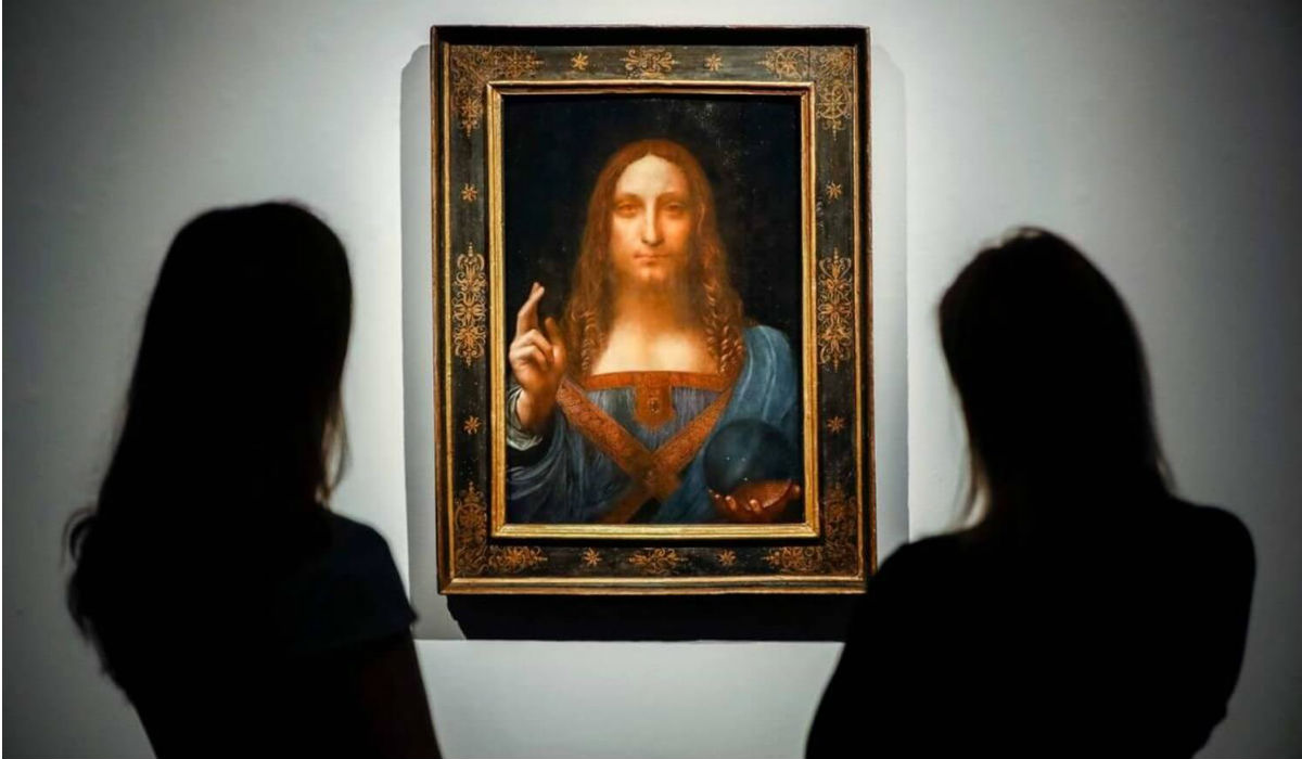 لوحة  "مخلّص العالم" للفنان "ليوناردو دا فينشي"، وكانت هذه اللوحة ضائعة لفترة من الزمن، ثم أعلن اكتشافها وأعيد عرضها في العام 2011. رسمت هذه اللوحة بين عامي 1506 و 1516 لأجل الملك لويس الثاني عشر ملك فرنسا. وبيعت بمبلغ 450 مليون دولار امريكي، لتصبح أغلى الأعمال الفنية في العالم.
