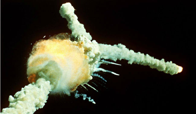 وفي عام 1986م من شهر يناير، قُتل 7 رواد فضاء أمريكيين بعد 37 ثانية فقط من انطلاق المكوك الفضائي "تشالنجير".