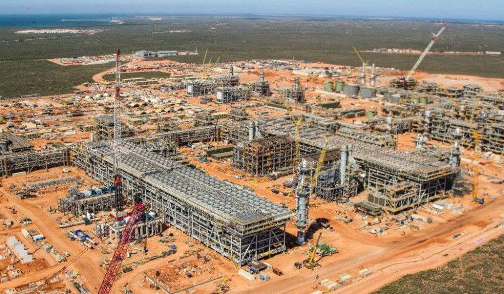 تم إنشاء محطة "شيفرون جورجون" للغاز في جزيرة "بارو" في غرب أستراليا، وذلك لإستفادة من حقول الغاز الطبيعي الموجودة فيها، كما قدرت تكلفة المشروع حوالي 54 مليار دولار.