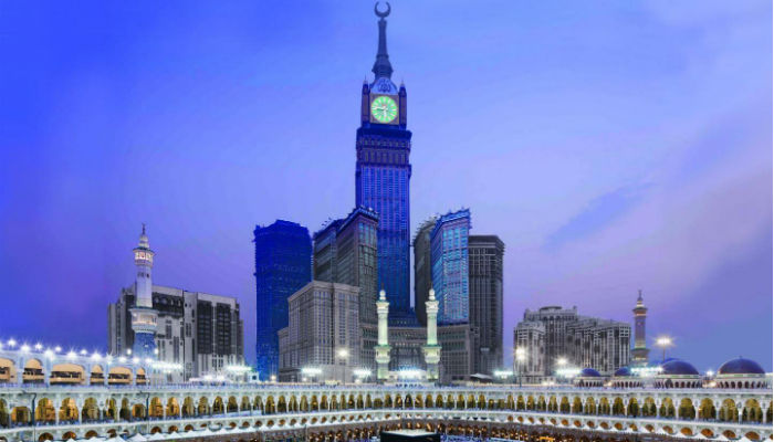 ساعة برج "مكة الملكي" هو أكبر برج في العالم يصل طوله الى نحو 601 متر، ويضم أكبر وجه ساعة في العالم كما يقع في مجمع مملوك للدولة السعودية في مكة المكرمة.