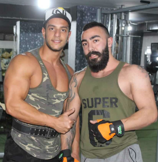 صورة للمتدربين "محمد صوان" و "محمد مزقزق".