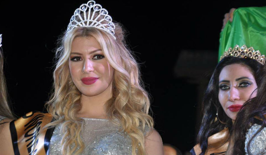 ملكة جمال العرب لعام 2019 الجزائرية "سمارة يحيى"، والوصيفة الرابعة اليمنية "نيرمين الجعفري".