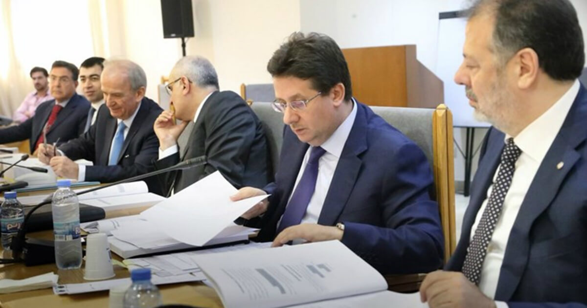 لجنة المال والموازنة