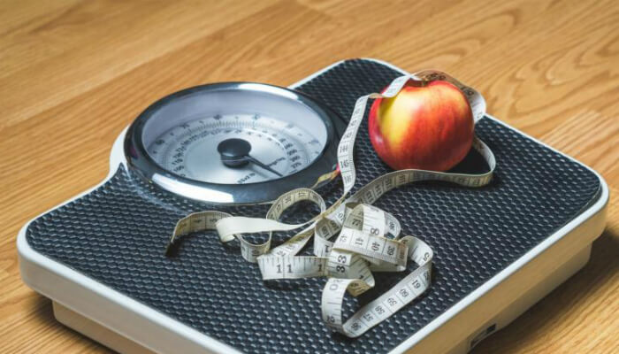 تناول الأشخاص للعدد نفسه من السعرات الحرارية لا يعني الحصول على الوزن نفسه.