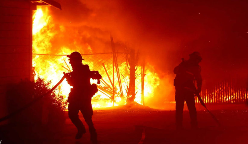 كافح نحو 3 آلاف شخص بالحريق المعروف باسم "كينكيد"