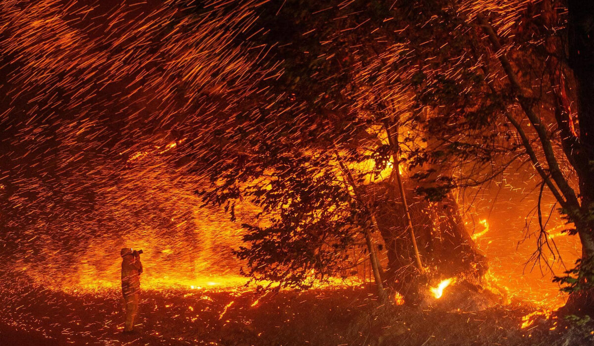 الحريق "كينكيد" في كاليفورنيا الذي حصل الأربعاء