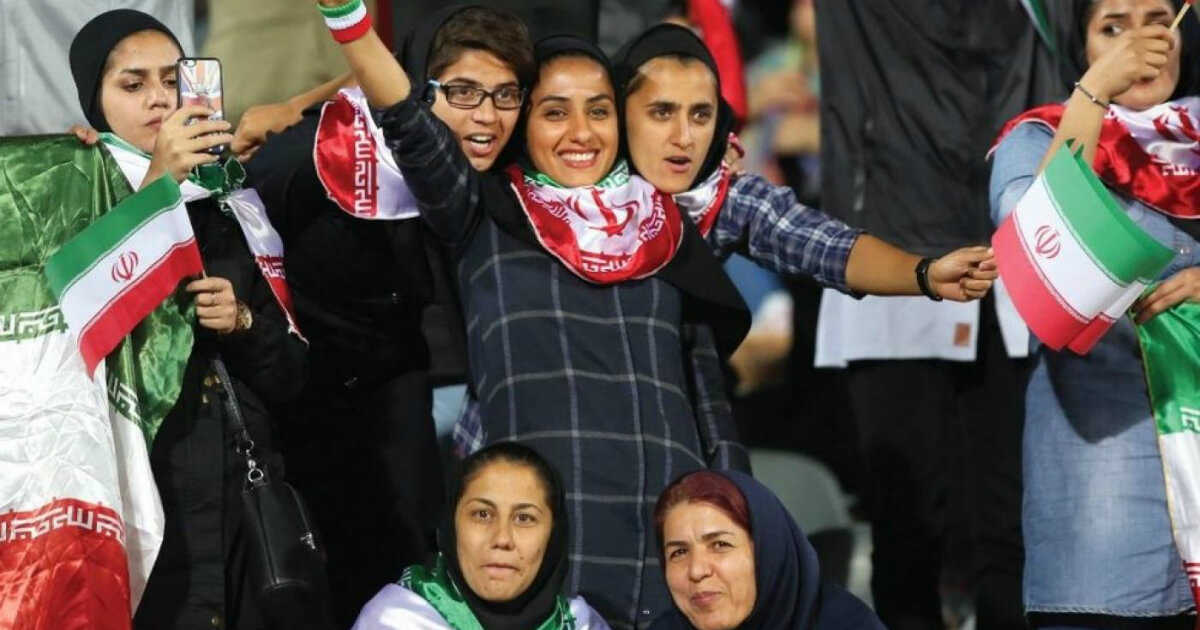 مشجعات ايرانيات