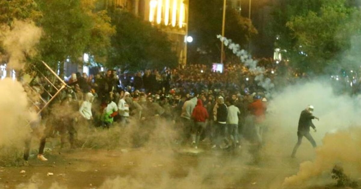 مشاغبو زقاق البلاط