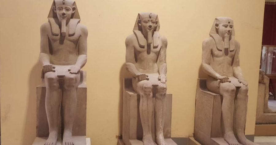 تماثيل مصرية قديمة