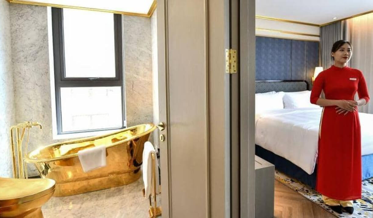 تبلغ كلفة النزول في أحد غُرف فندق دولتشي هانوي غولدن لايك، الى نحو 250 دولار في الليلة.