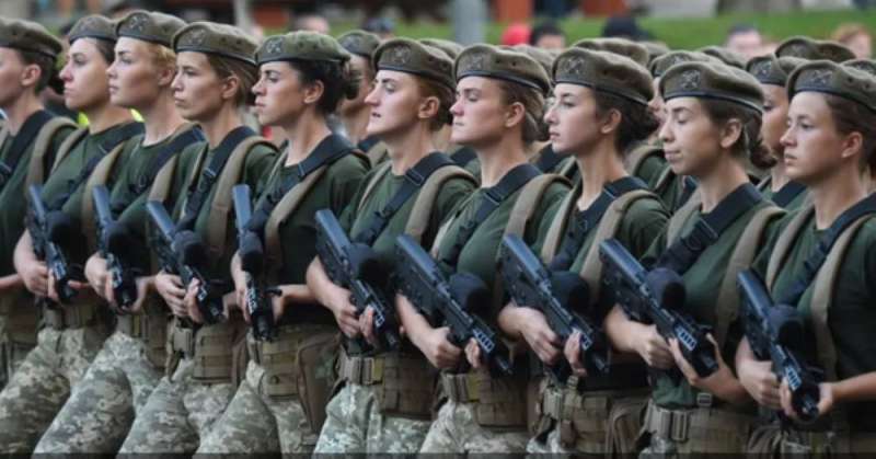 نساء الجيش الاوكراني