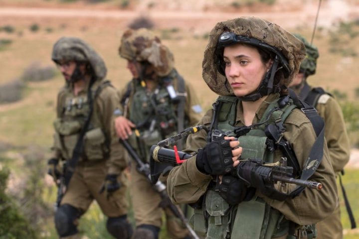مجندة الجيش الاسرائيلي