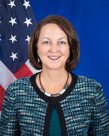 السفيرة الامريكية في لبنان ليزا جونز