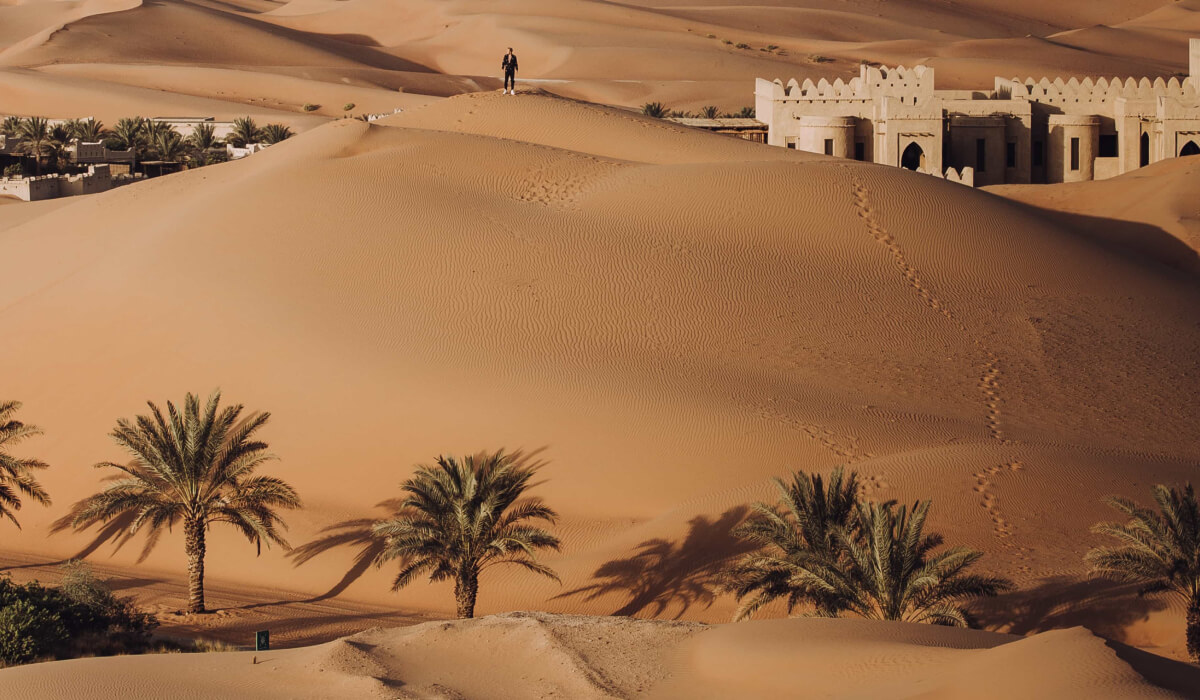 صحراء الربع الخالي بالإمارات