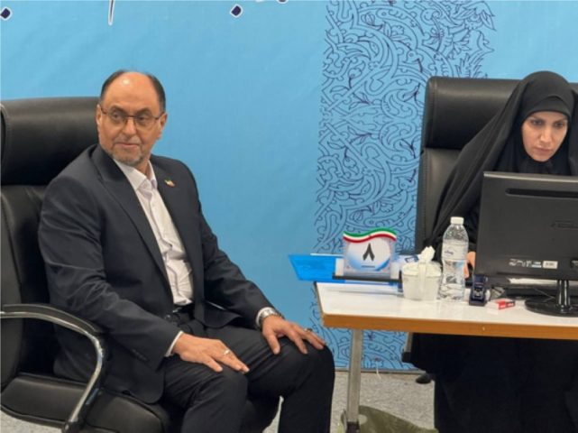 وحيد حقانيان