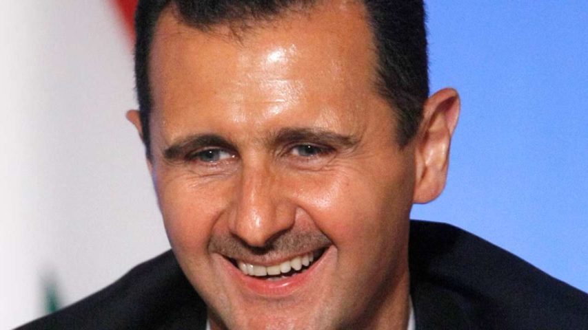 بشار الأسد ضاحكًا