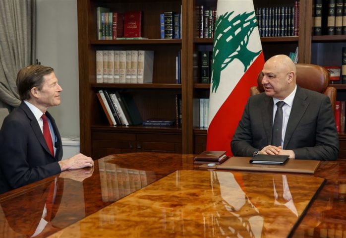 الرئيس عون