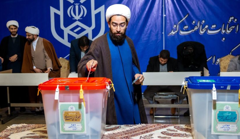 استفتاء ايران