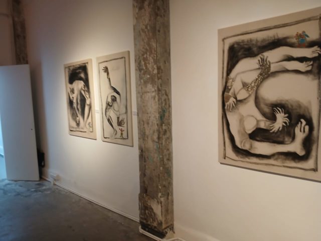 التشكيلية فاطمة مرتضى فنانة تجمع شكل الروح في مرآتها!