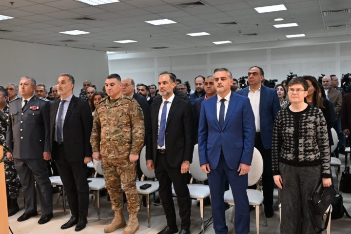 إطلاق مشروع البوابات الرقمية في مطار بيروت.. وزير الأشغال: أي خرق أمني يعيدنا إلى الوراء